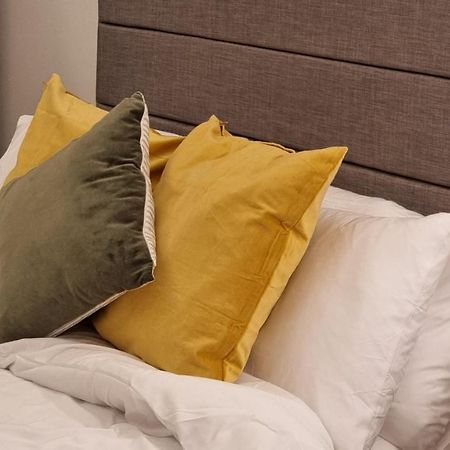 George House Newbury Luxury Apartments Esterno foto