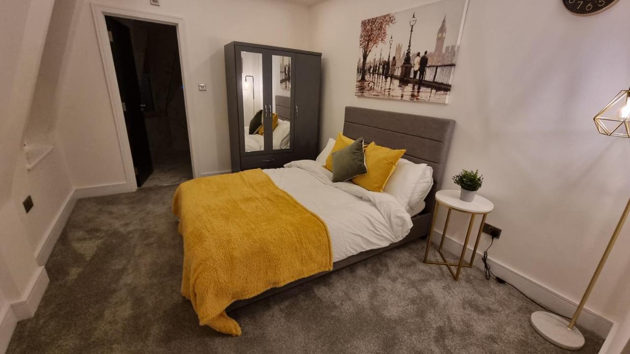 George House Newbury Luxury Apartments Esterno foto
