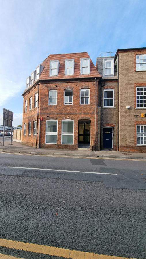 George House Newbury Luxury Apartments Esterno foto